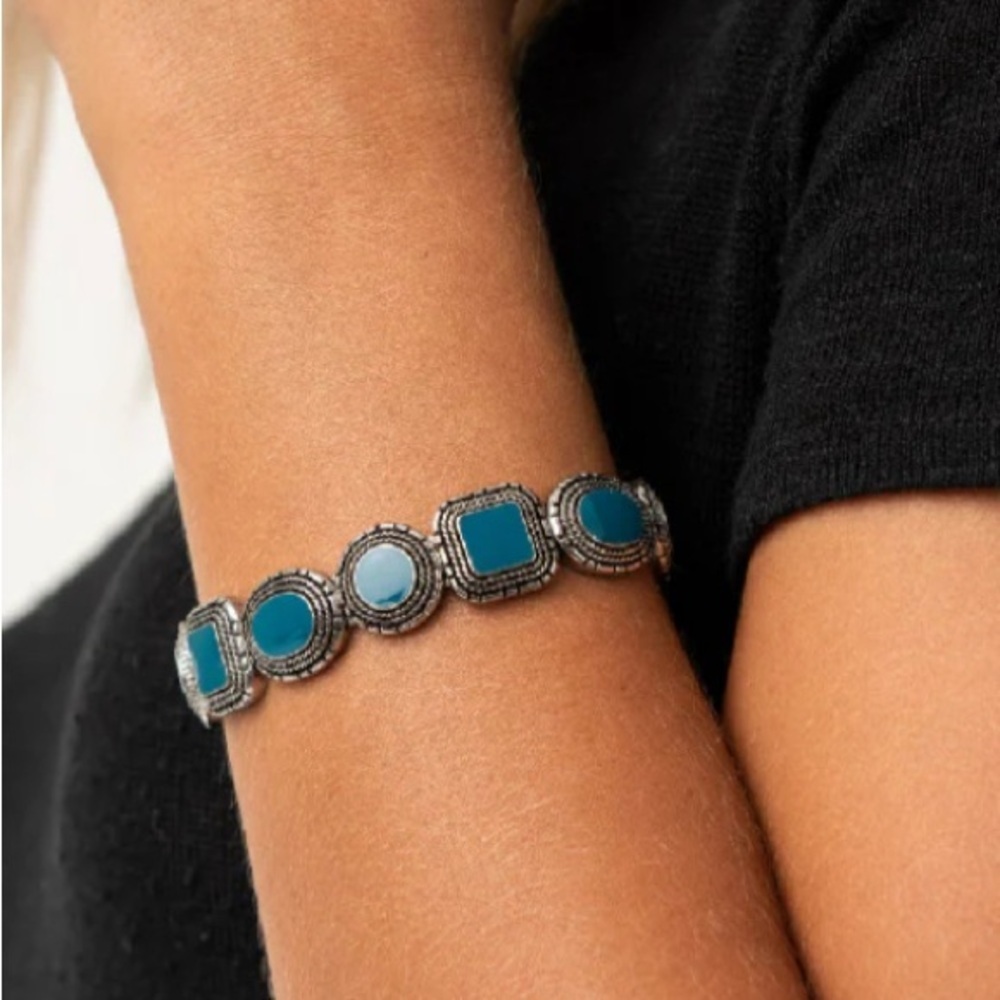 Vividly Vintage Bracelet